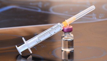Botox and syringe
